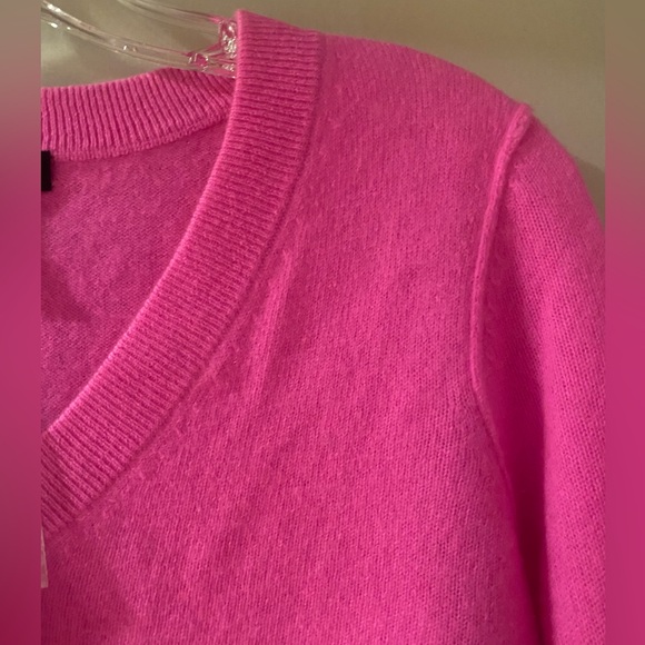 Aqua Hot Pink Cashmere V-neck Sweater - Picture 3 of 4
